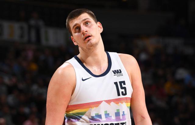 火箭与一支 火箭与一支